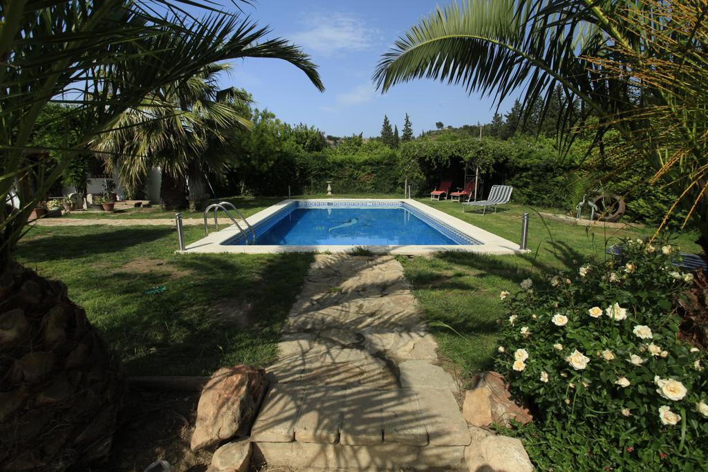 River Ebro Holidays Tivenys 外观 照片