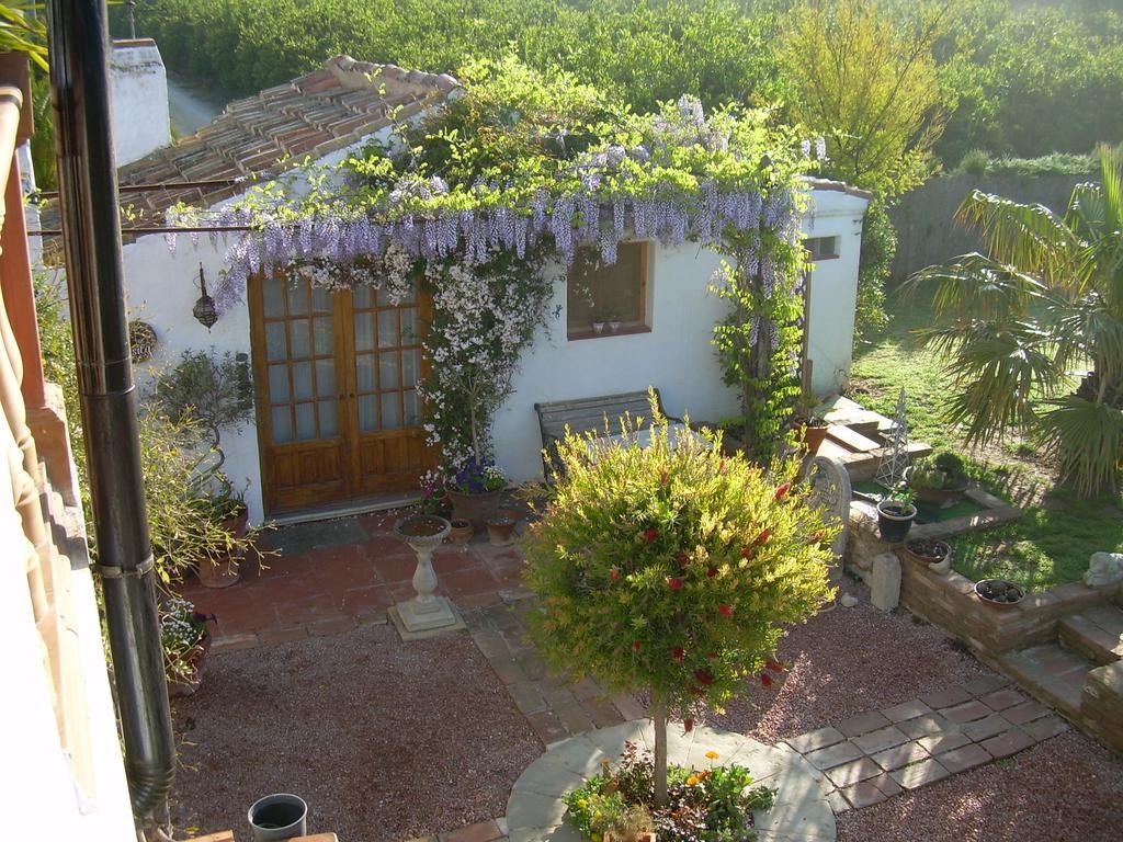 River Ebro Holidays Tivenys 外观 照片